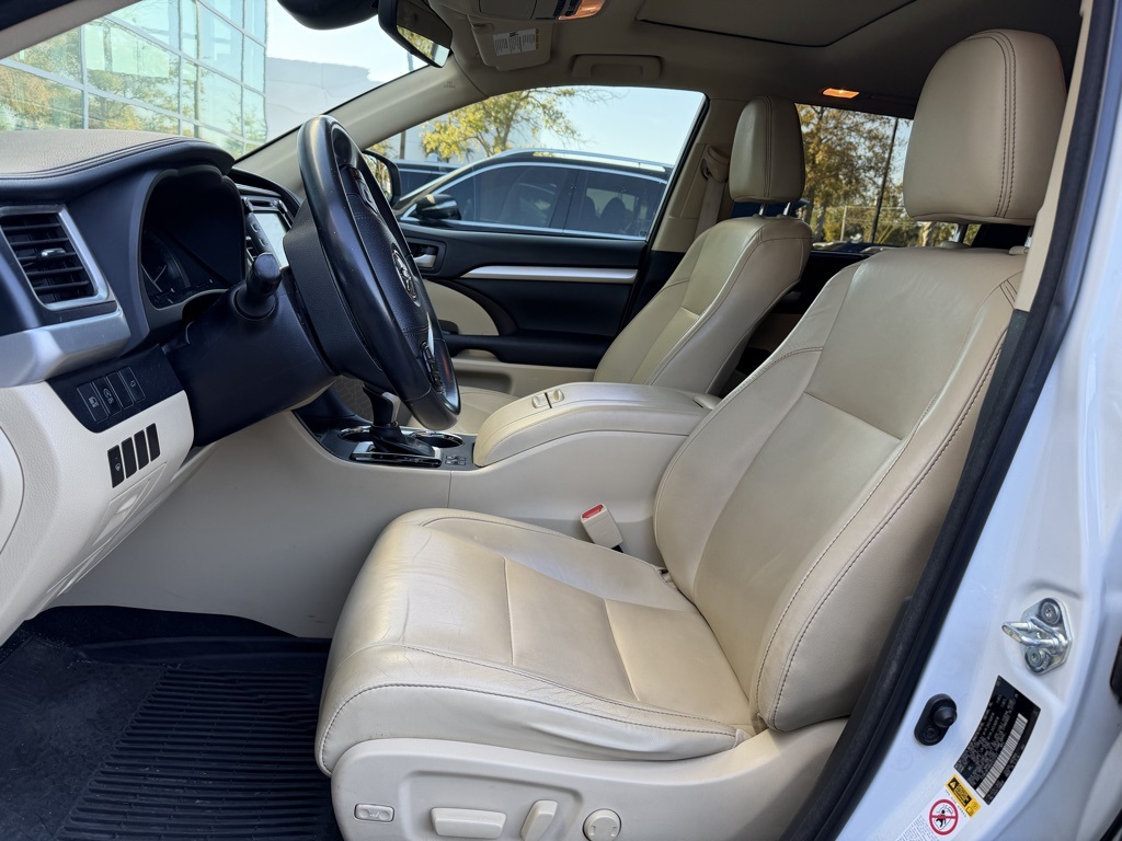 2017 Toyota Highlander XLE photo 4