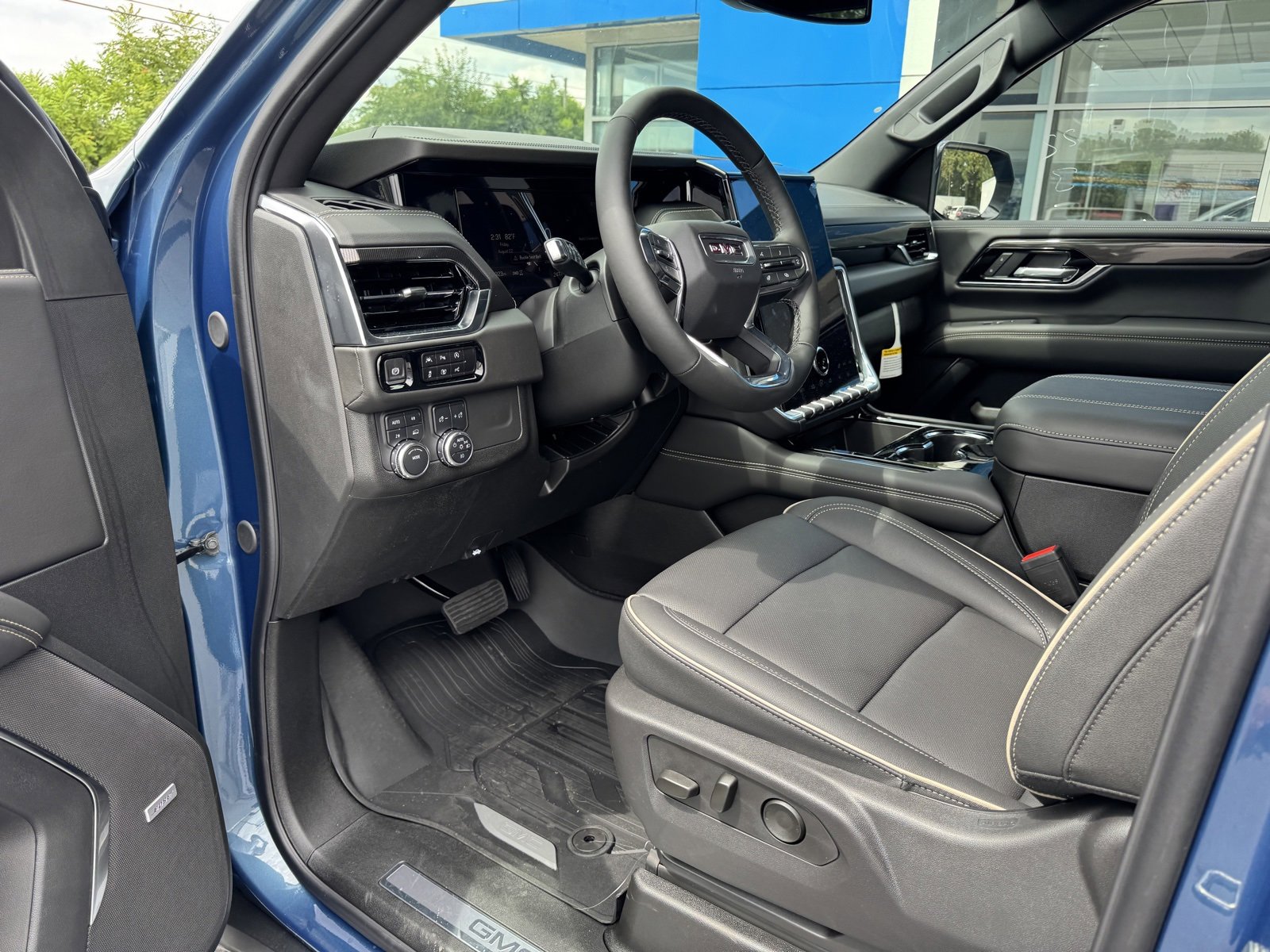 2025 Gmc Yukon XL photo 9