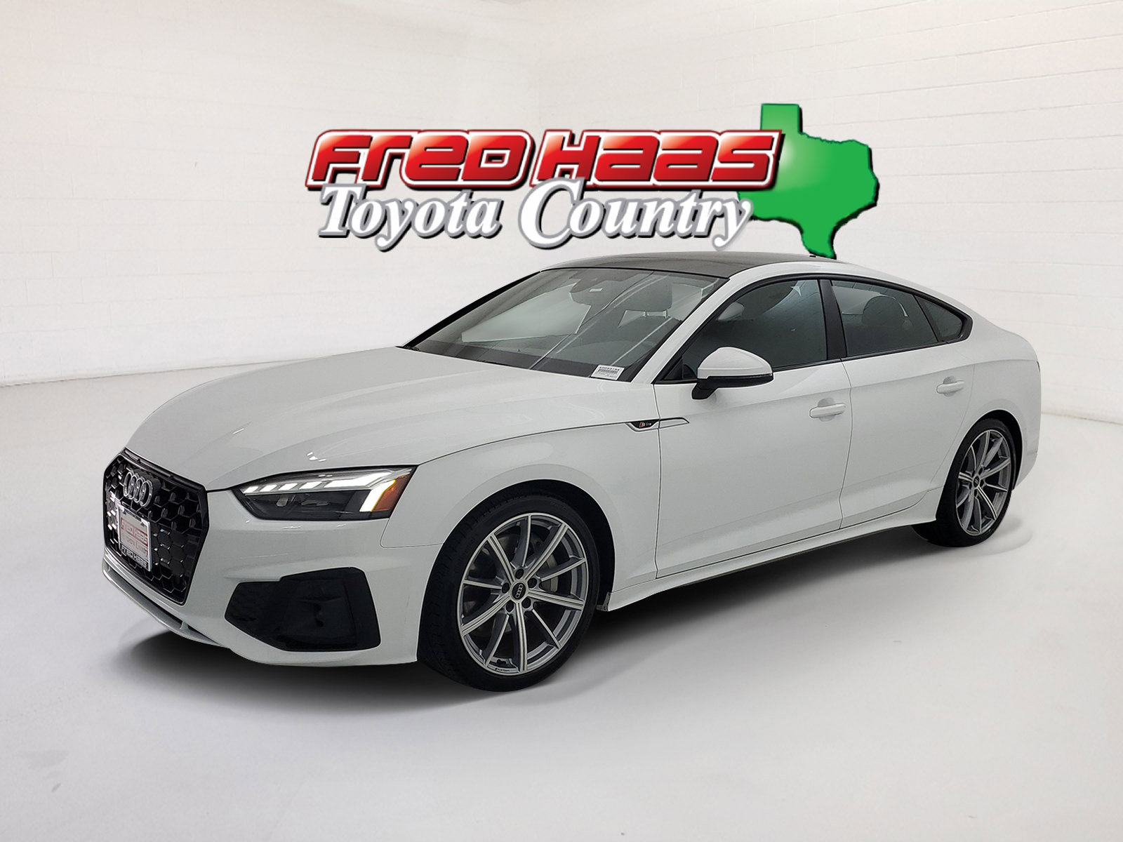2025 Audi A5 Sportback Premium's photo