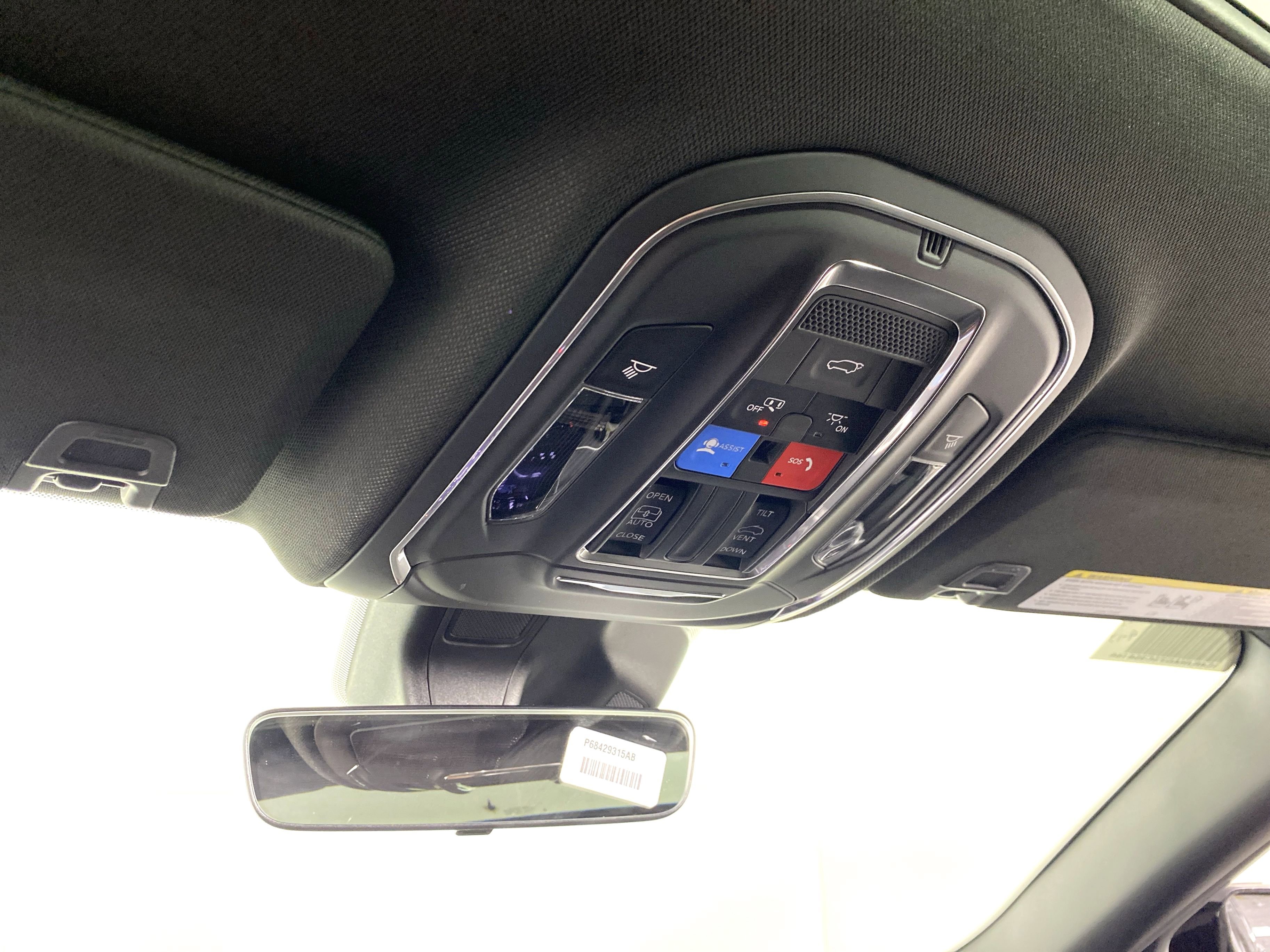 2025 Jeep Grand Cherokee Altitude X photo 3