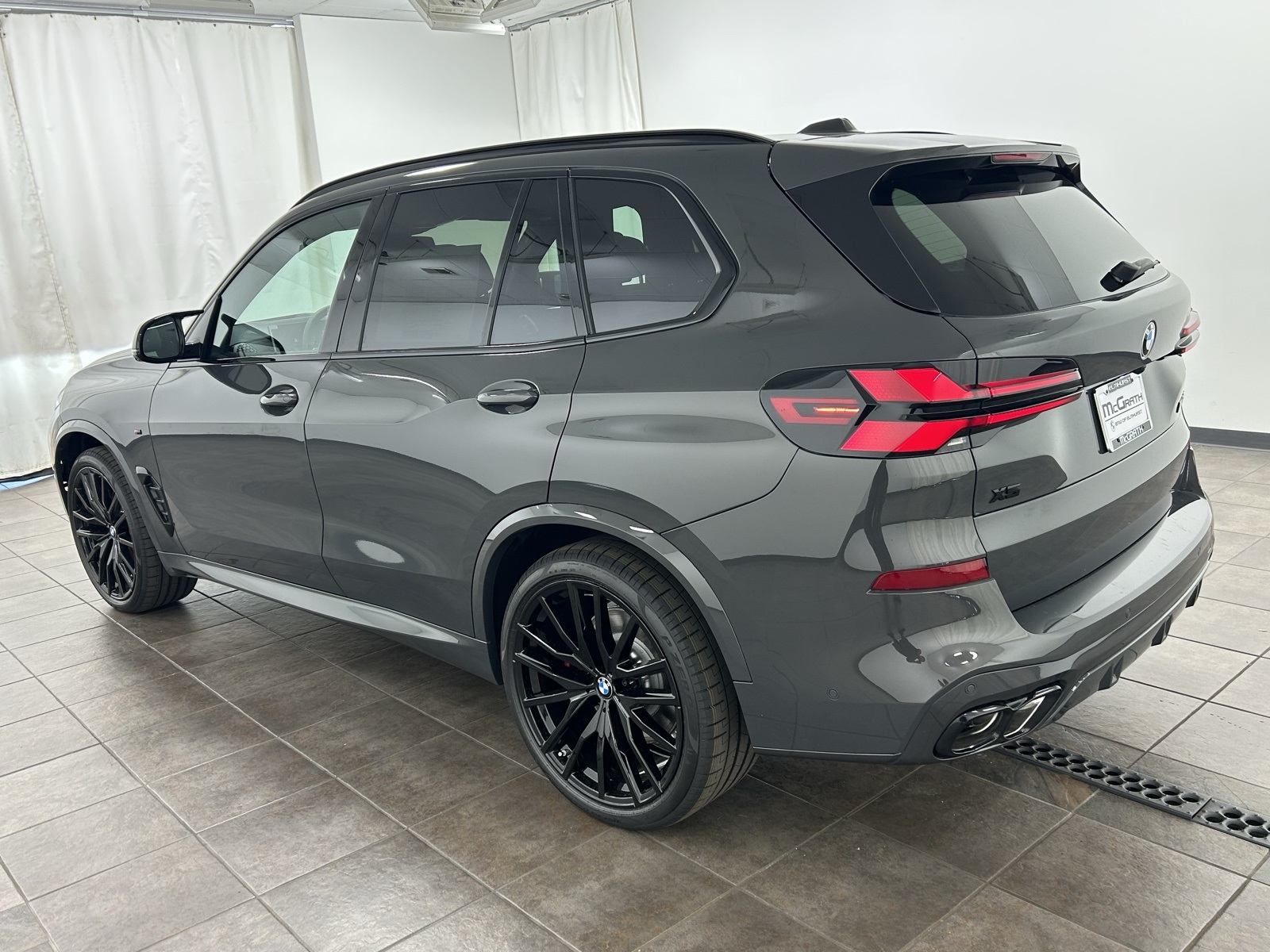 2026 Bmw X5 M60i photo 3