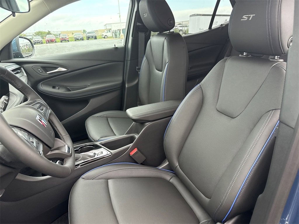 2026 Buick Encore GX Sport Touring photo 11