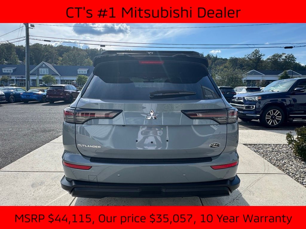 2025 Mitsubishi Outlander SE Ralliart photo 5
