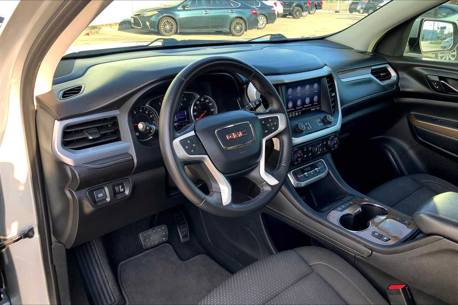 2020 Gmc Acadia SLE photo 14