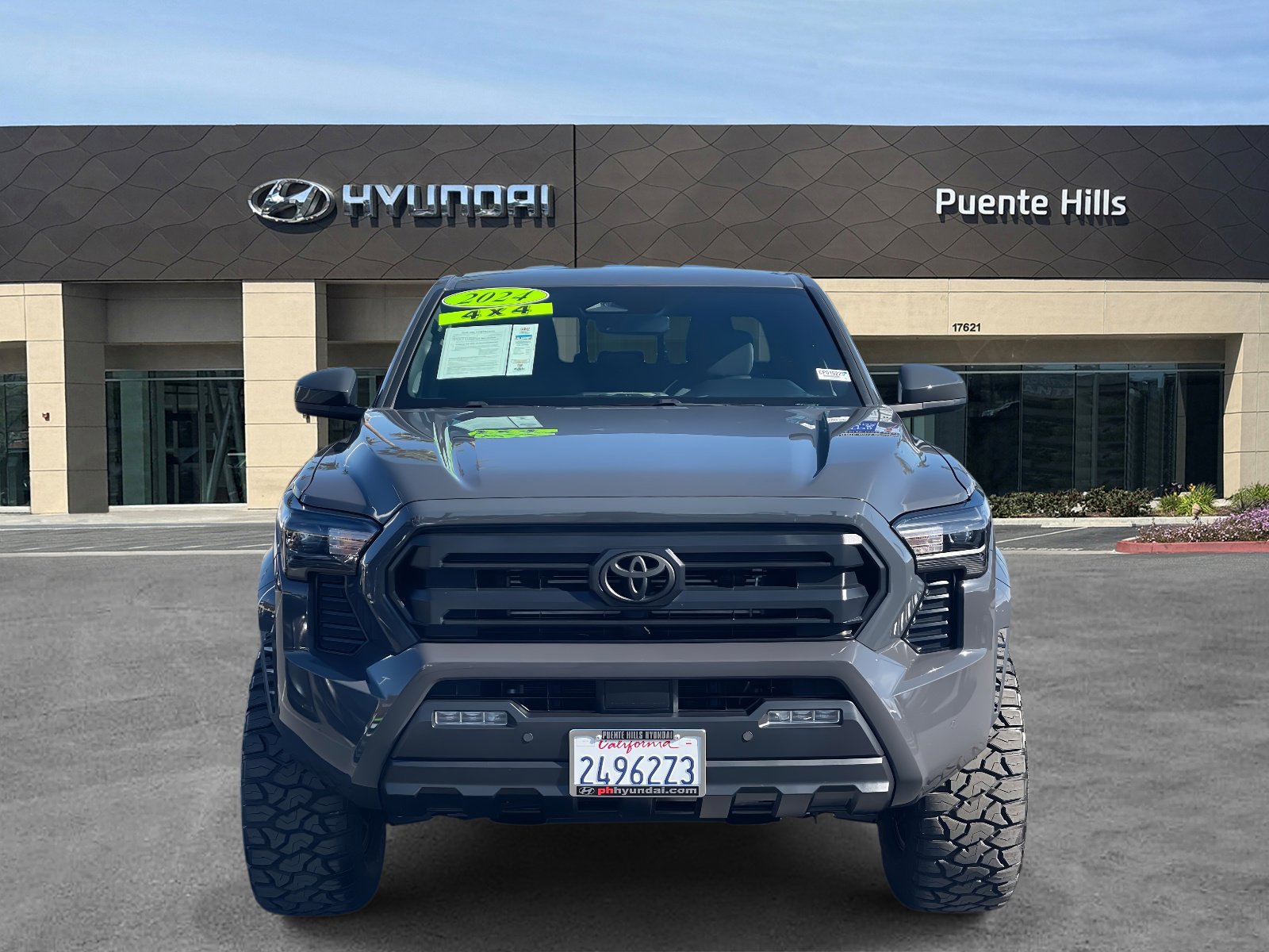 2024 Toyota Tacoma SR5 photo 2
