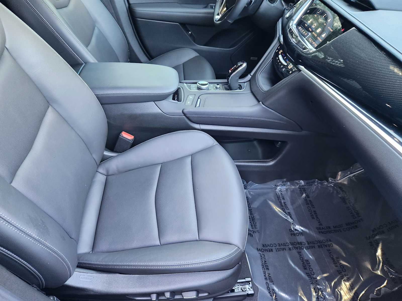 2025 Cadillac XT5 Sport photo 8