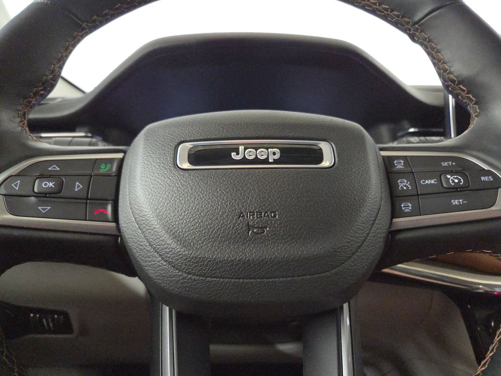 2022 Jeep Compass Limited photo 18
