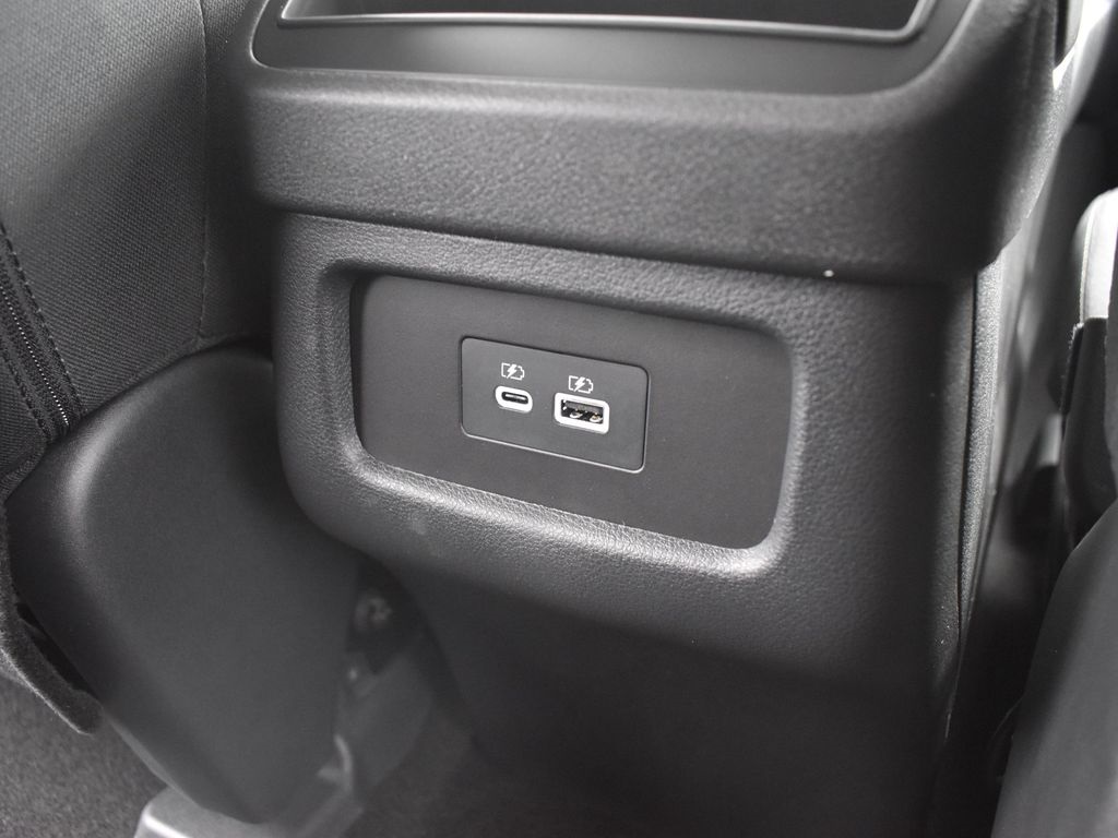 2025 Nissan Pathfinder S photo 19