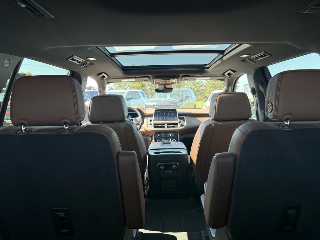 2023 Chevrolet Tahoe High Country photo 16