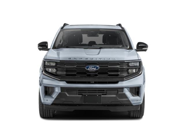2025 Ford Expedition photo 3