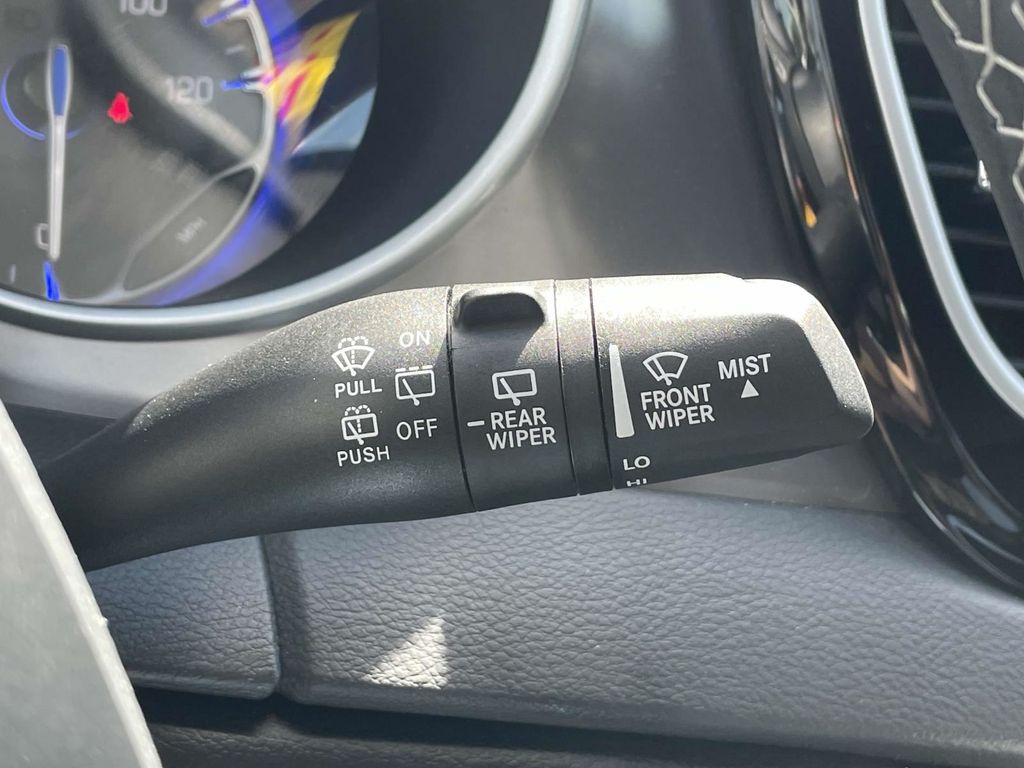 2025 Chrysler Voyager LX photo 32