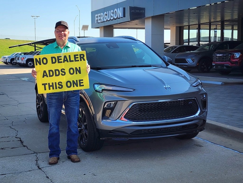 2026 Buick Encore GX Sport Touring's photo