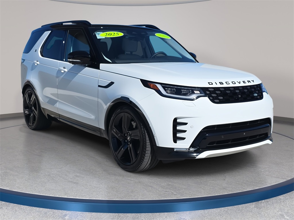 2025 Land Rover Discovery SE photo 3