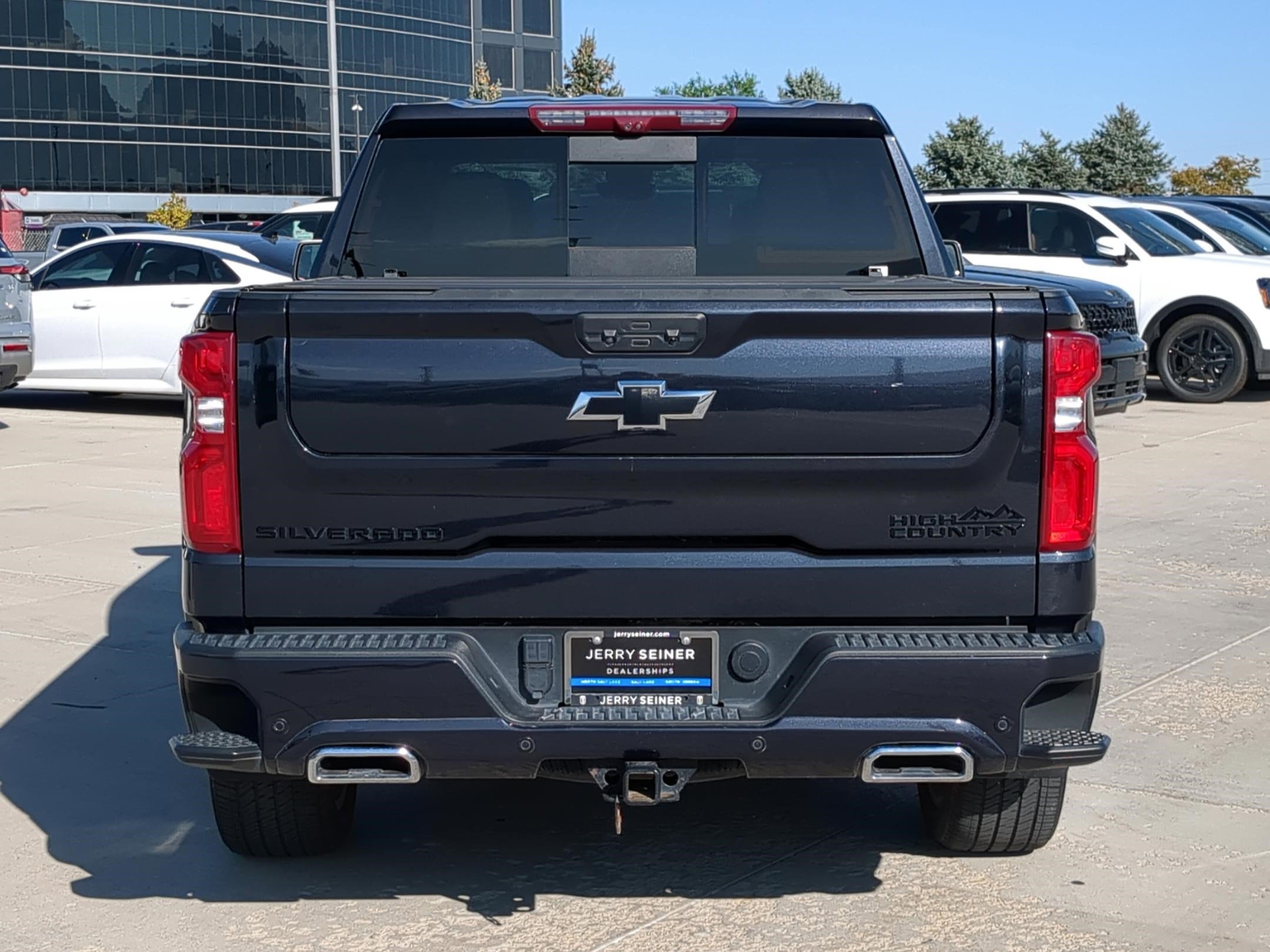 2023 Chevrolet Silverado 1500 High Country photo 4
