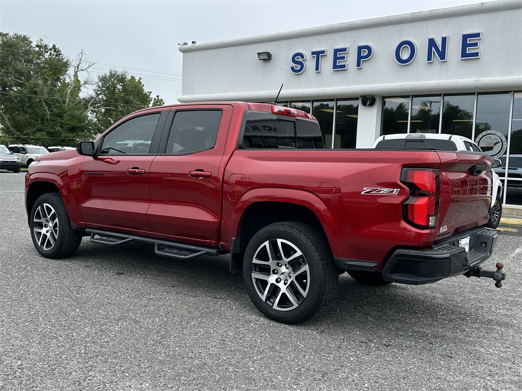2023 Chevrolet Colorado Z71 photo 6
