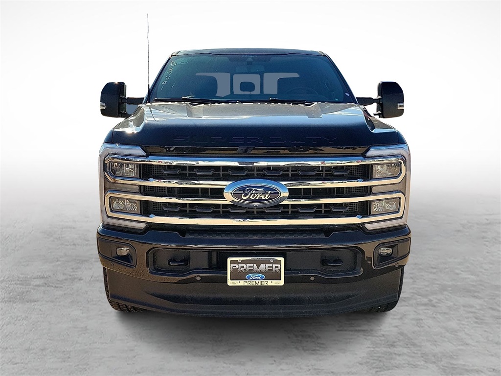 2025 Ford F-250 photo 3