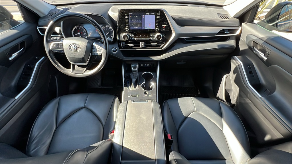 2022 Toyota Highlander XLE photo 10