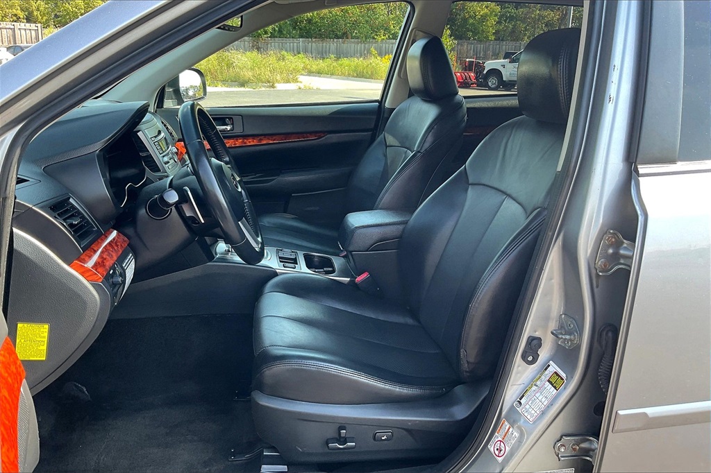2011 Subaru Outback 2.5i photo 23