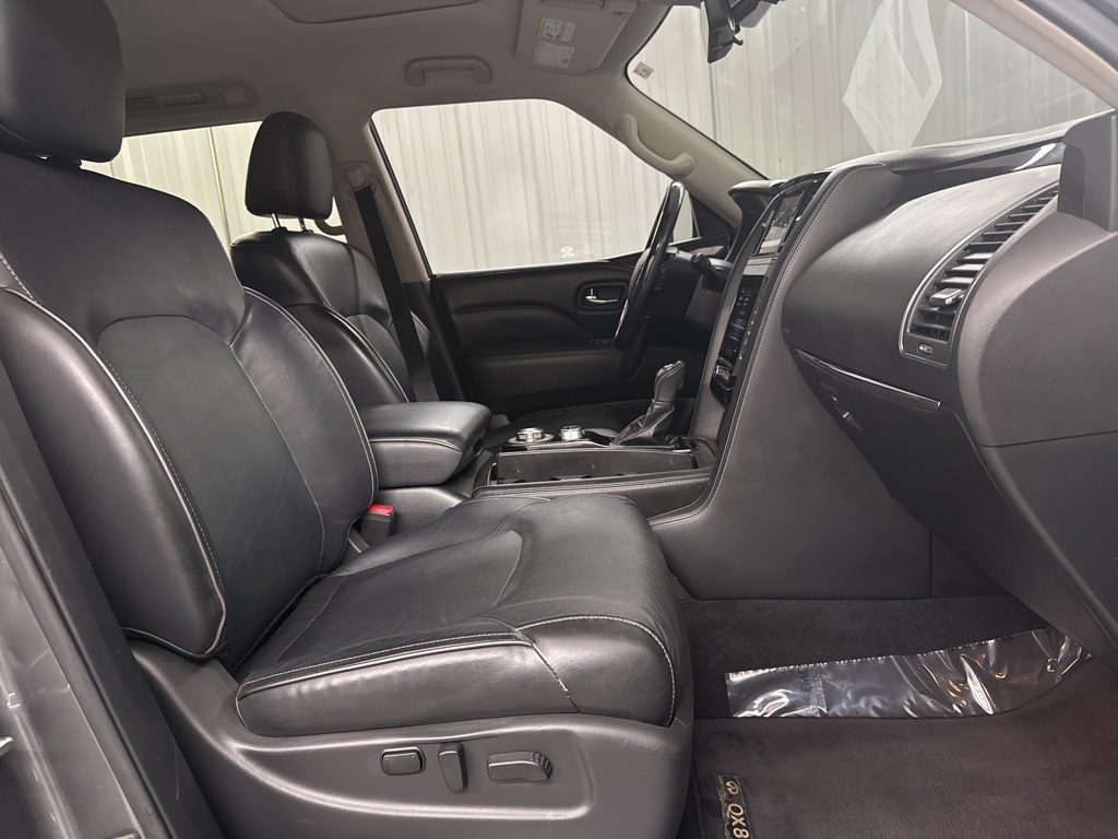 2020 Infiniti QX80 Luxe photo 29
