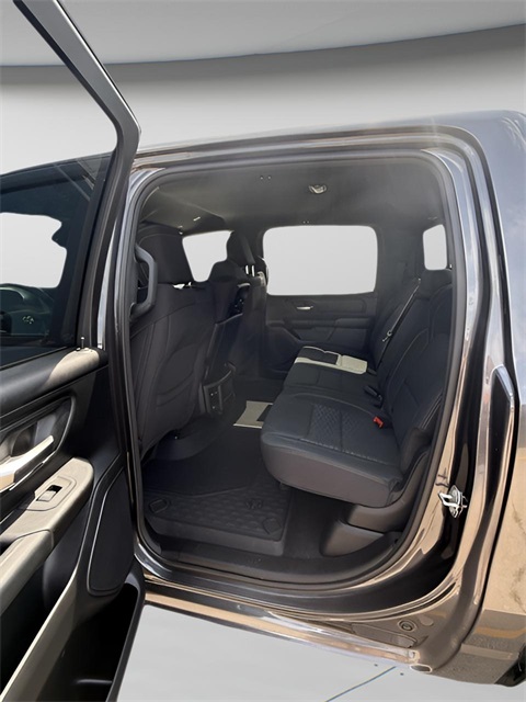 2026 Ram 1500 Warlock photo 16