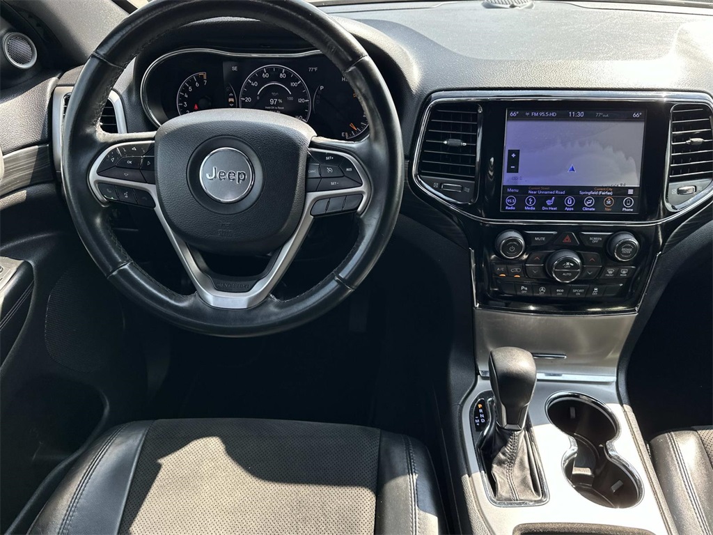 2019 Jeep Grand Cherokee Laredo E photo 16