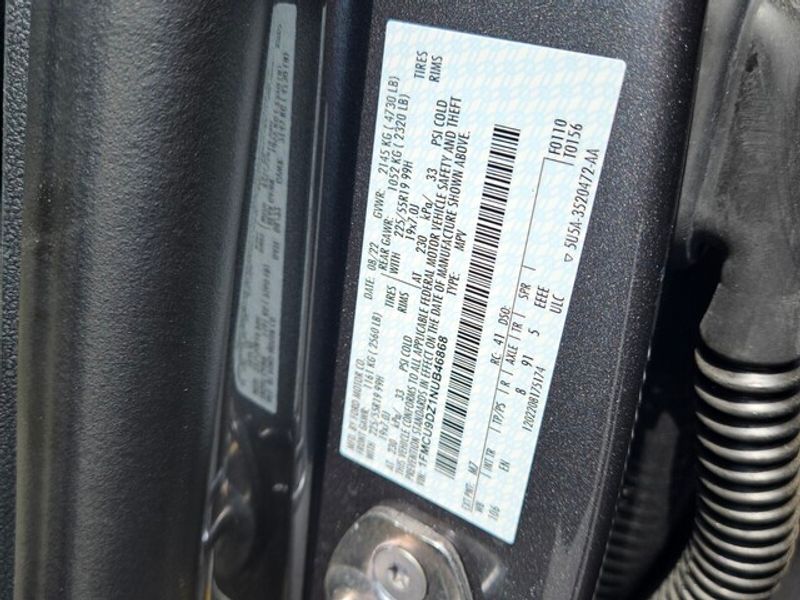 2022 Ford Escape Titanium Hybrid photo 19