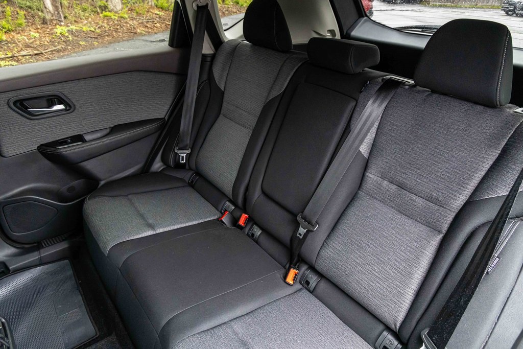 2023 Nissan Rogue SV photo 21