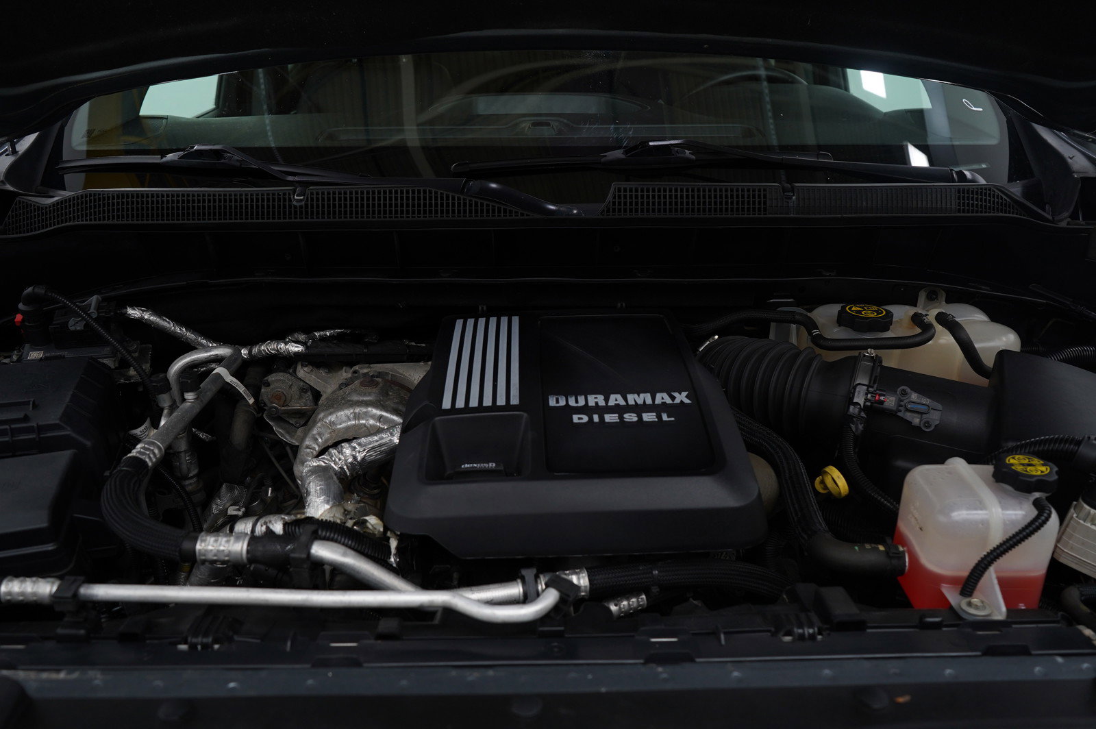 2021 Chevrolet Silverado RST photo 26