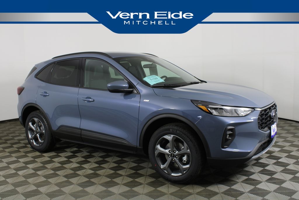 2026 Ford Escape ST-Line Select's photo