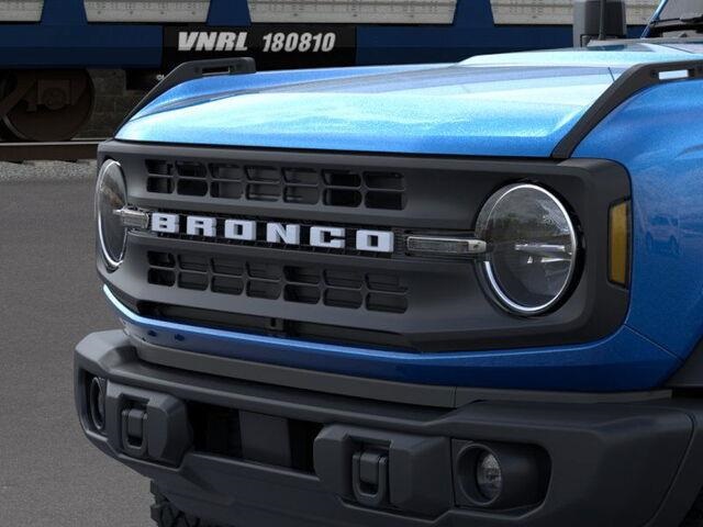 2024 Ford Bronco Black Diamond photo 18