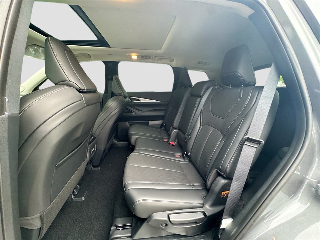2026 Infiniti QX60 Luxe photo 26