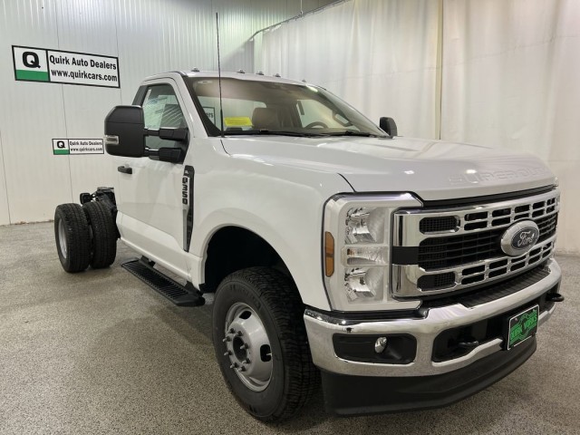 2025 Ford Super Duty F-350 DRW XL
