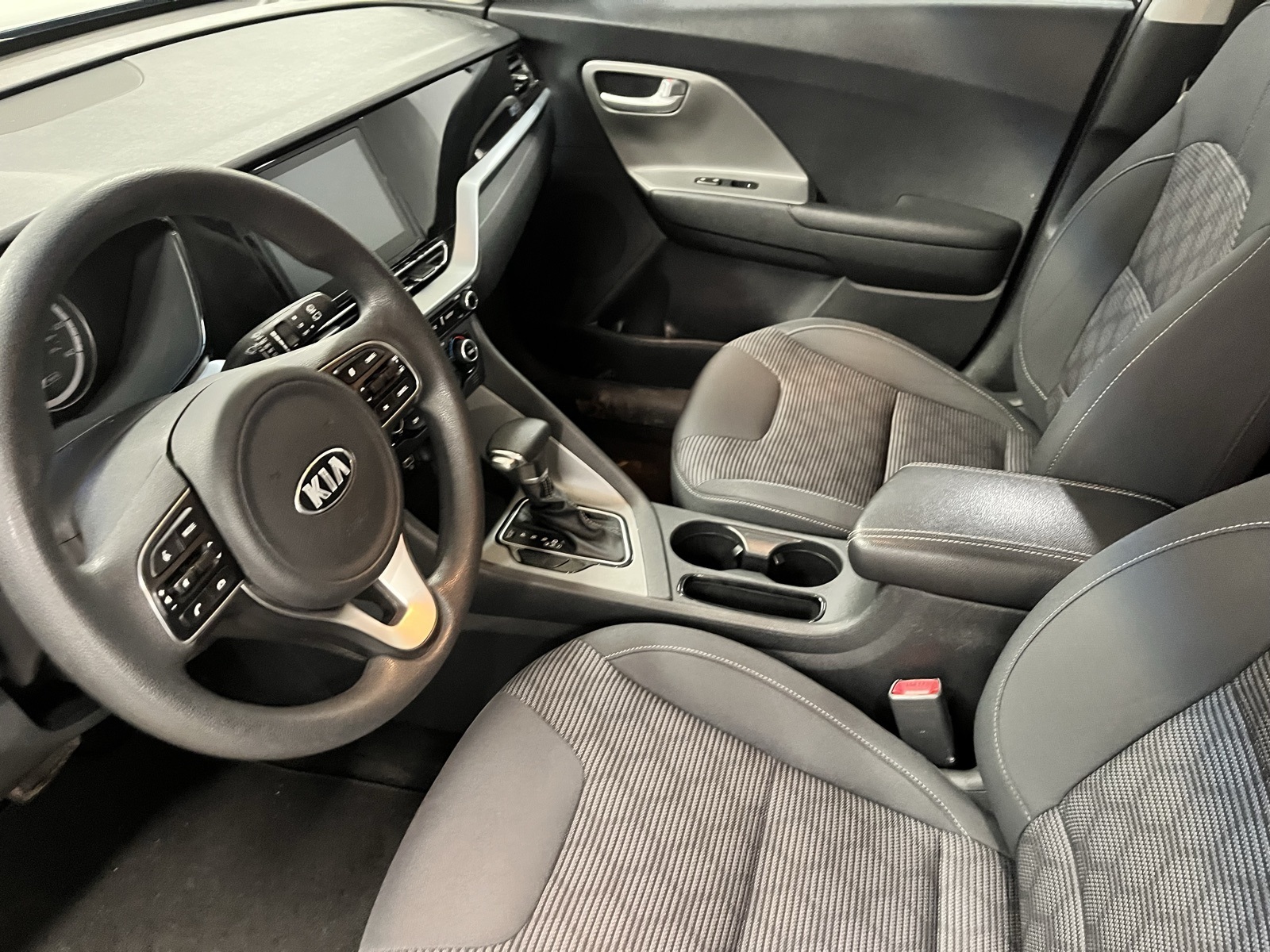 2021 Kia Niro LX photo 14
