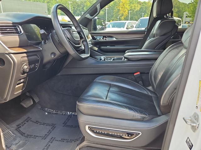 2023 Jeep Grand Wagoneer L II photo 3