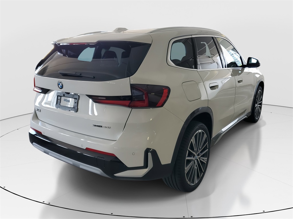 2026 Bmw X1 XDrive28i photo 3