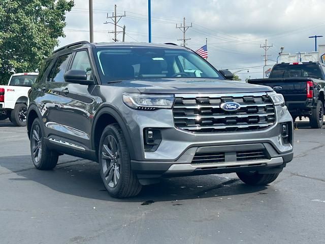 2025 Ford Explorer photo 18