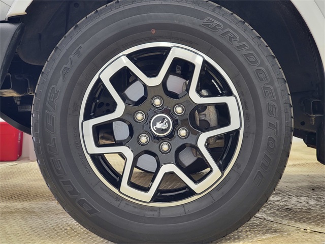 2023 Ford Bronco Outer Banks photo 12
