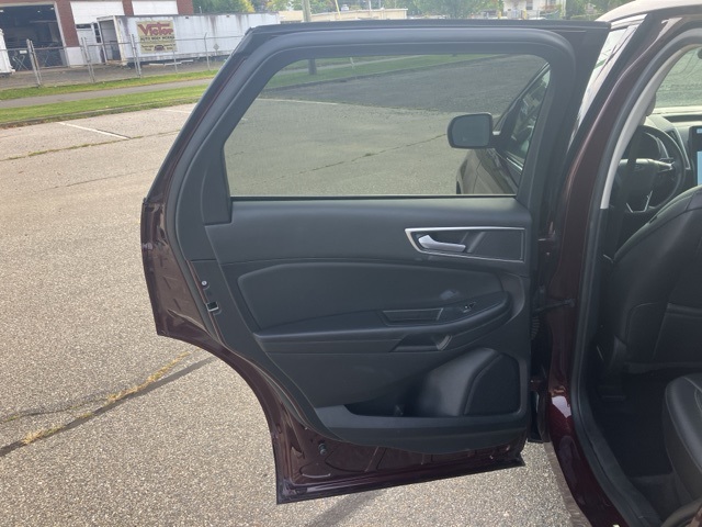 2024 Ford Edge SEL photo 14
