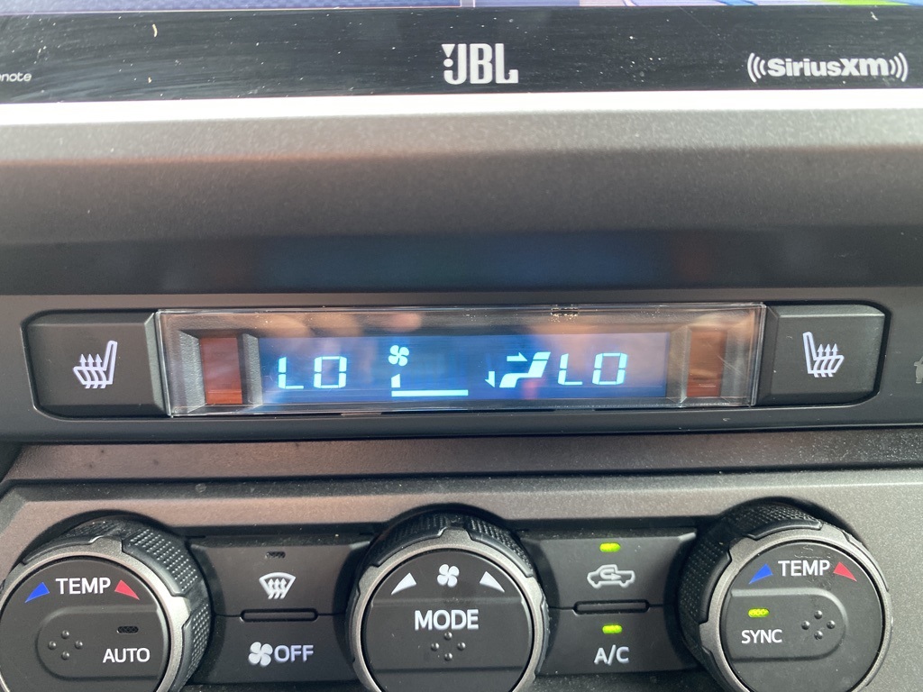2020 Toyota Tacoma TRD Off-Road photo 33