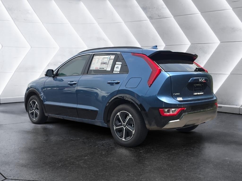 2025 Kia Niro SX Touring photo 3