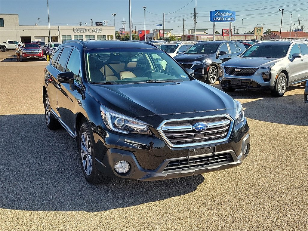 2018 Subaru Outback Touring photo 2