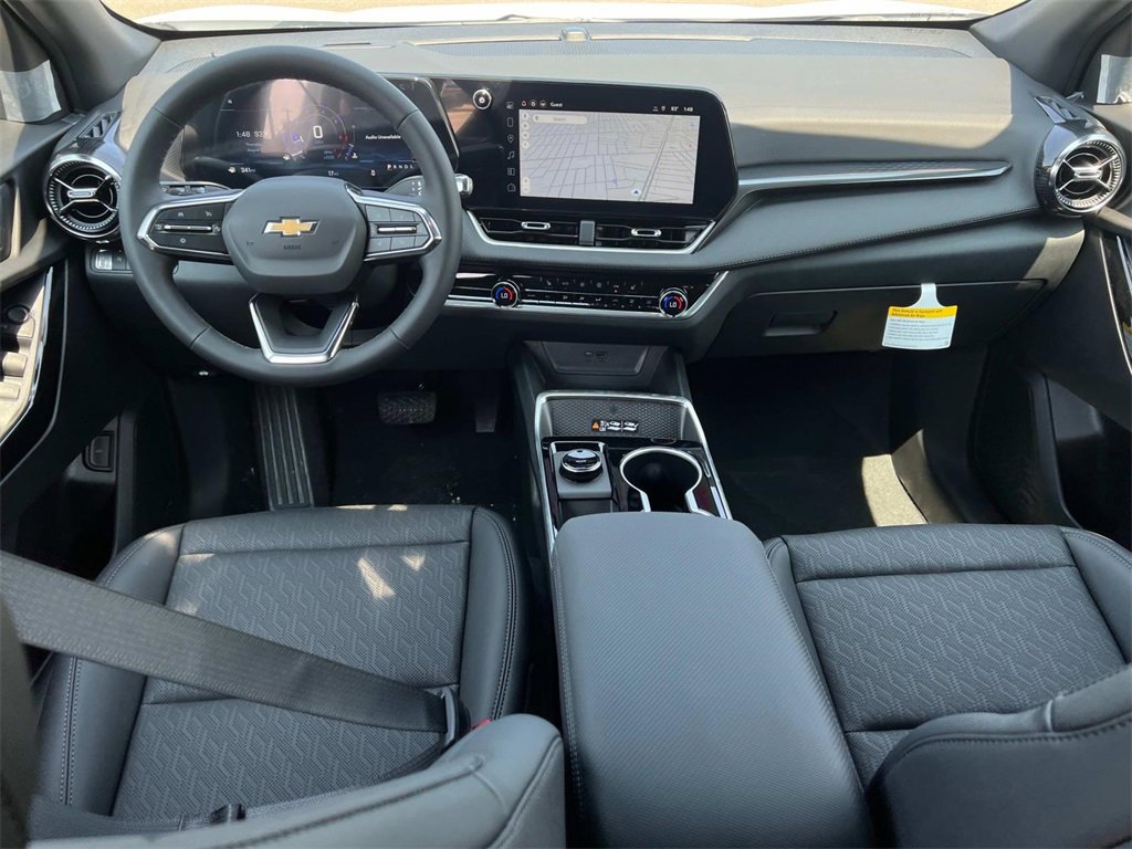 2026 Chevrolet Equinox LT photo 2