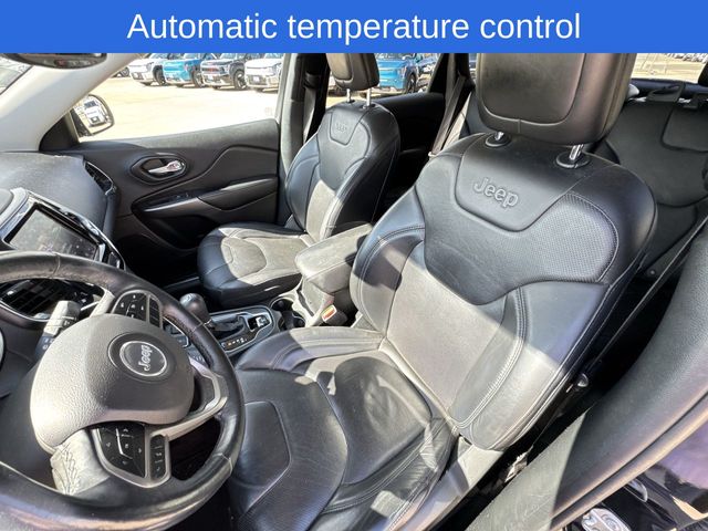 2019 Jeep Cherokee Limited photo 11