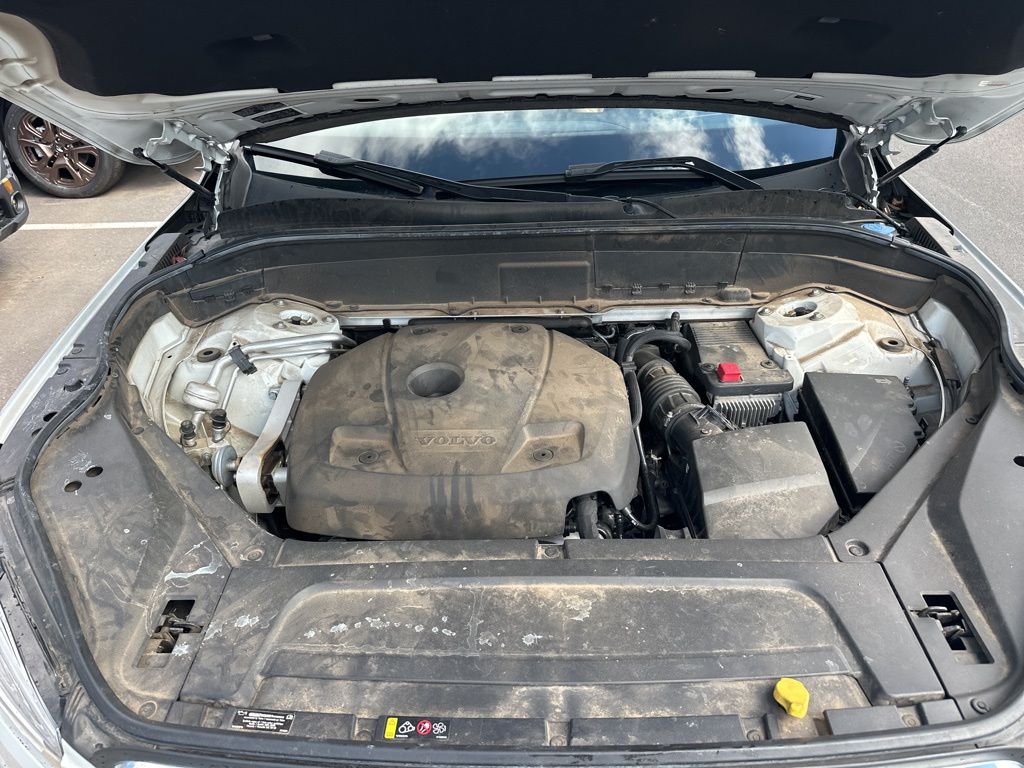 2017 Volvo XC90 T6 Inscription photo 16