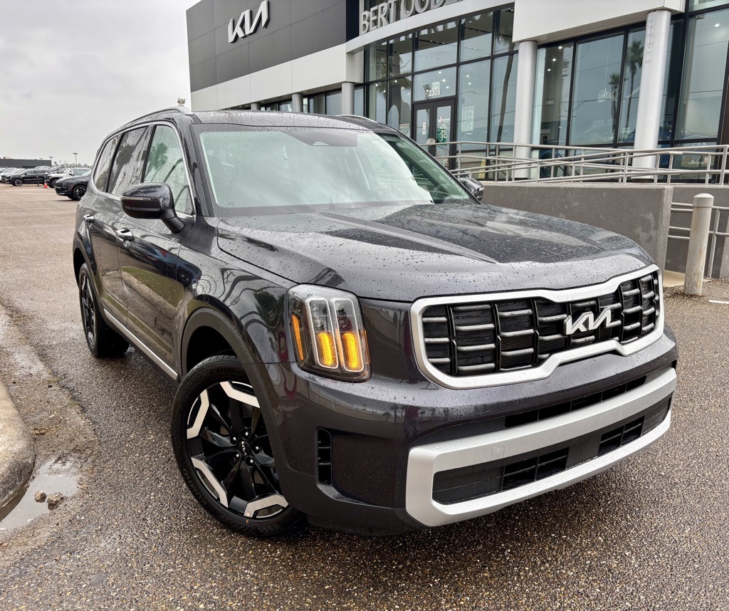 2025 Kia Telluride S's photo