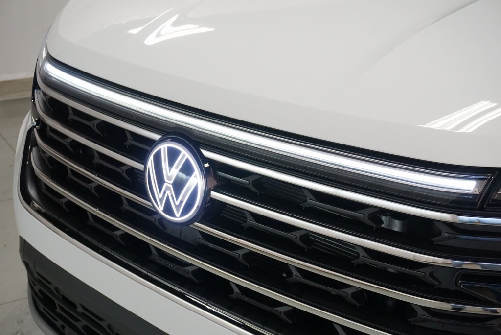 2025 Volkswagen Atlas SE Technology photo 35