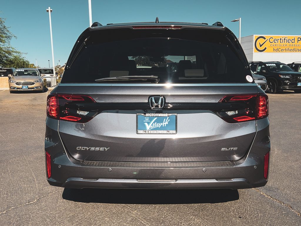 2026 Honda Odyssey Elite photo 6