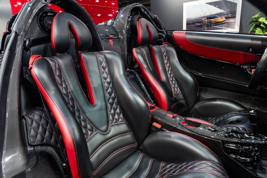 2017 Pagani Huayra photo 33