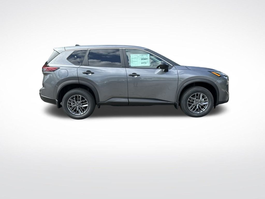 2026 Nissan Rogue S photo 6