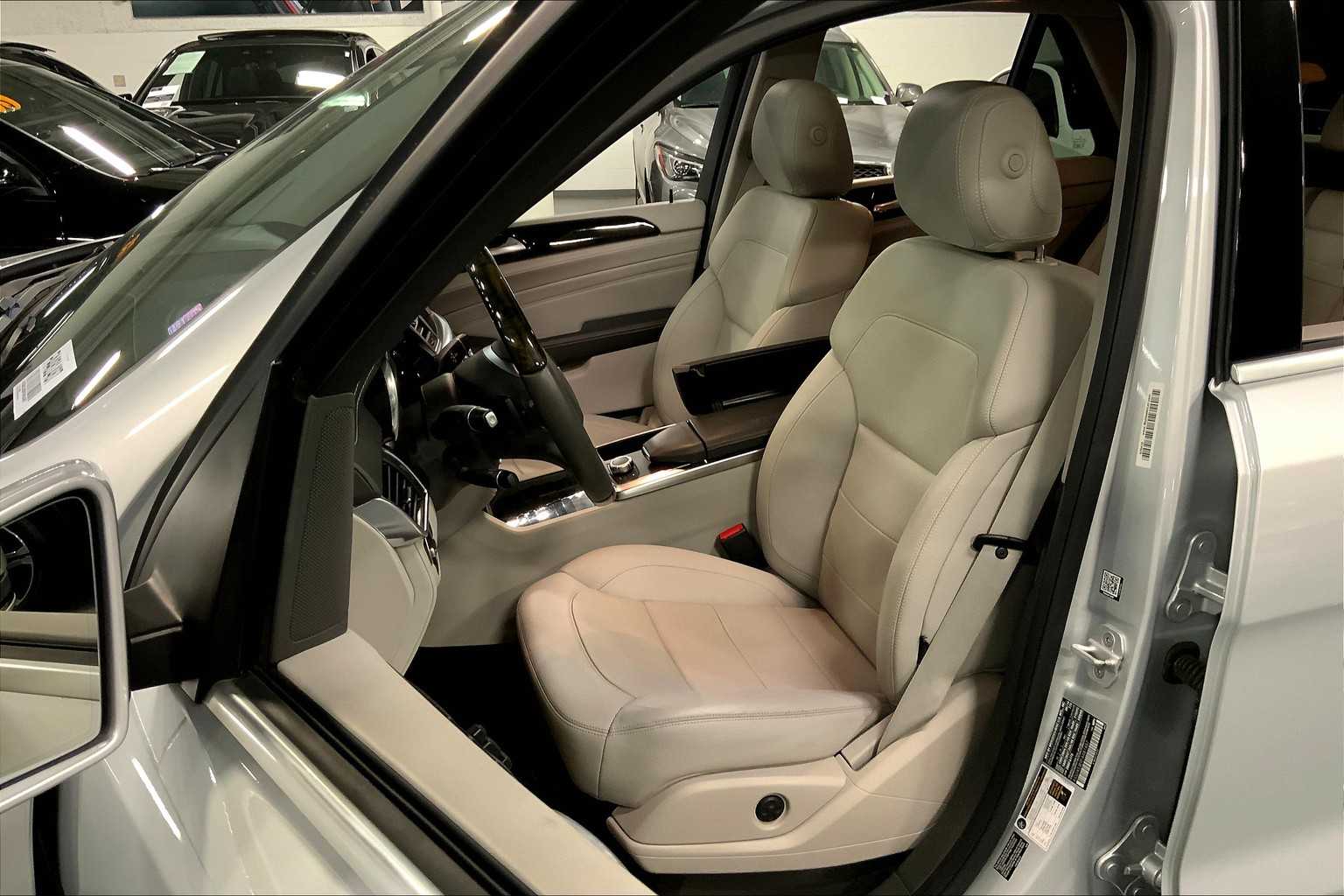 2015 Mercedes Benz ML 350 photo 7